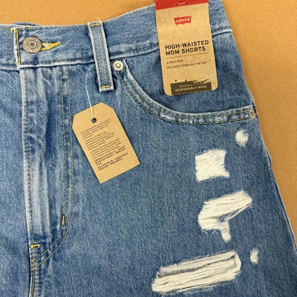 HIGH RISE HIGH WAIST DISTRESSED MOM SHORTS - Picture 7 of 8